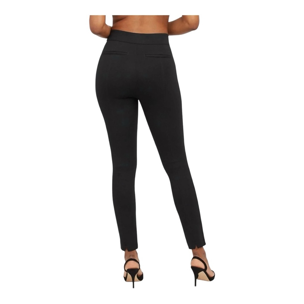 SPANX Back seam skinny pants. Size Small. Black